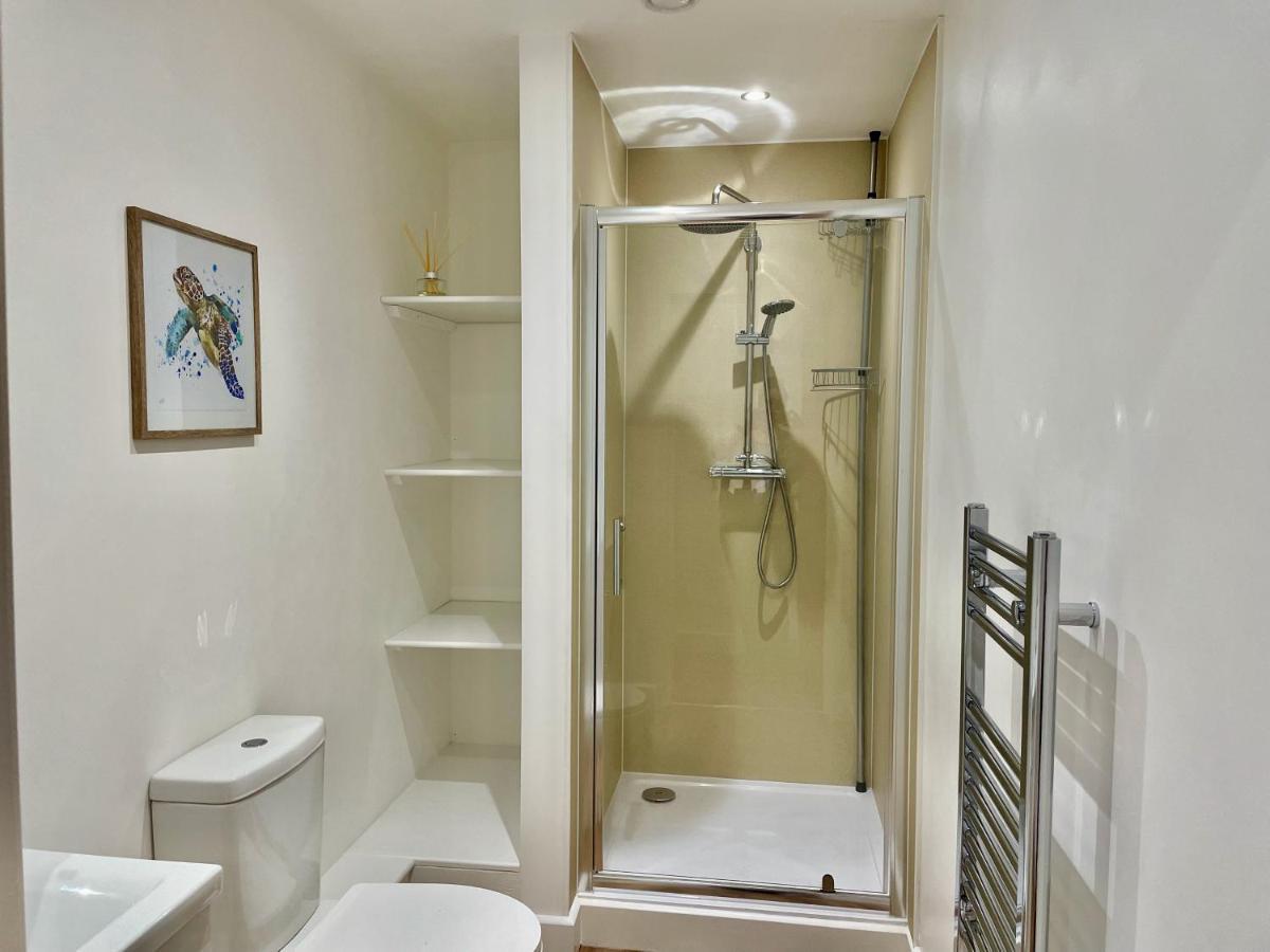 Апартаменты Strawberry Line, Flat 2 Вэллс Экстерьер фото